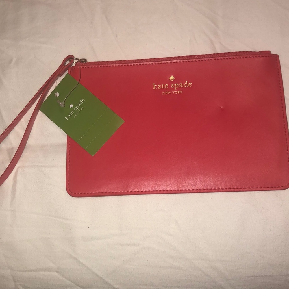 NWT Kate Spade Large wristlet in Red - Picture 3 of 8